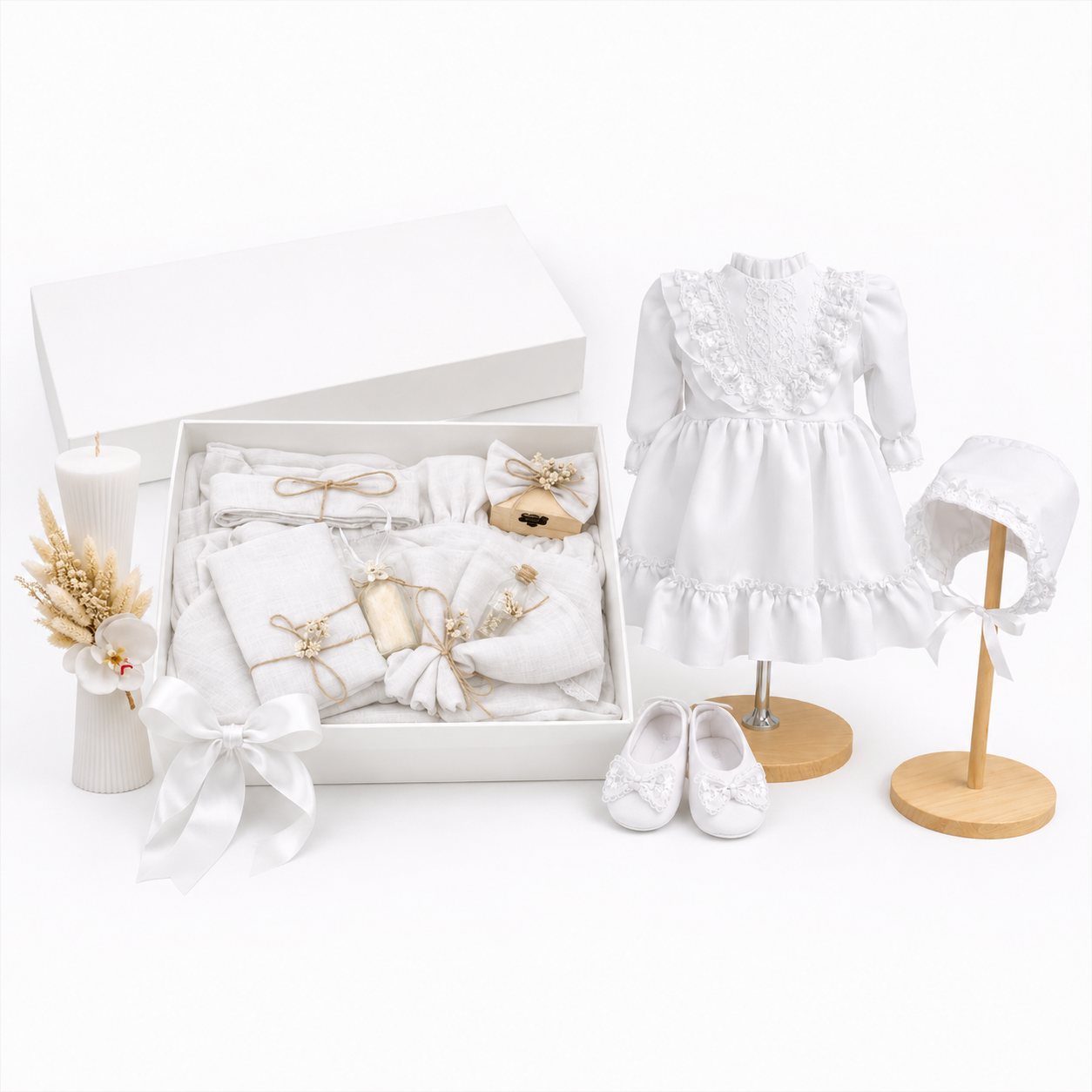 Set botez alb fetita muselina ( Rochița + Trusou muselina +lumânare clepsidra)