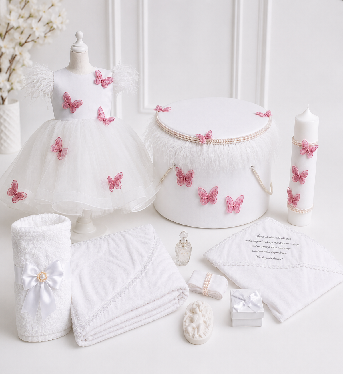 Set botez fetita fluturași ( Trusou+ Cufăr+ Lumânare+ Rochița)