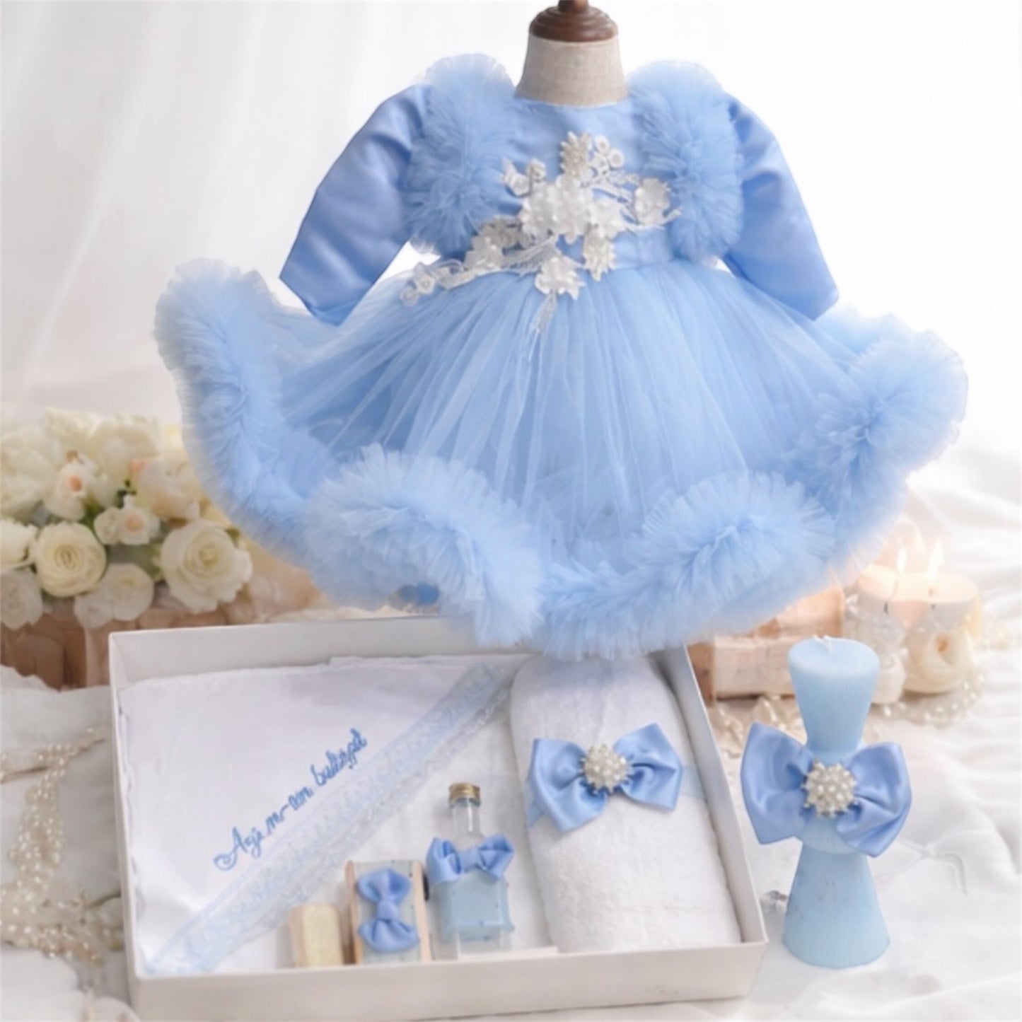 Set botez fetita albastru cu flori