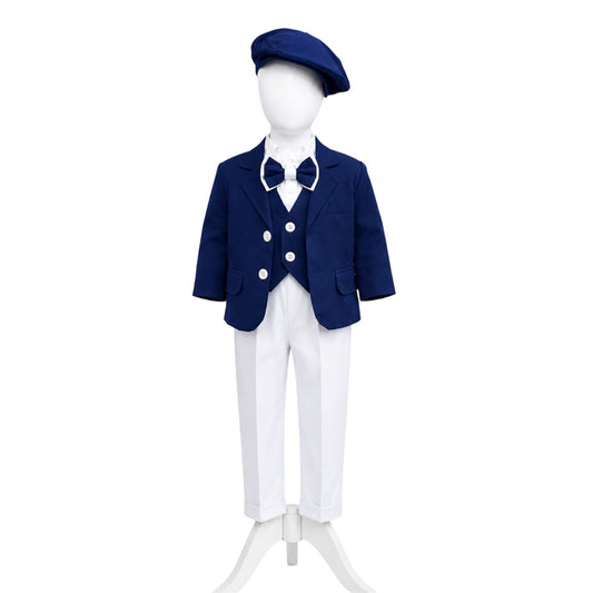Costum bleumarin cu pantaloni albi