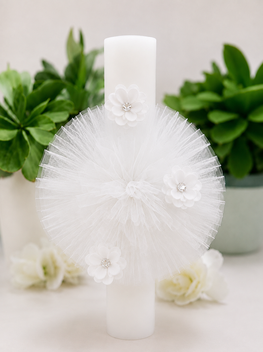 Lumânare de botez accesorizată cu flori albe 🌹