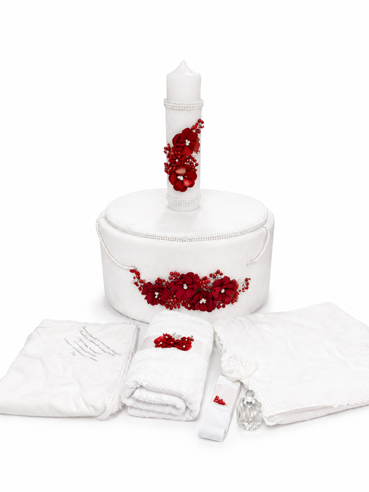 Set botez fetita cu floricele rosii cristal( Trusou + Cutie+Lumânare)
