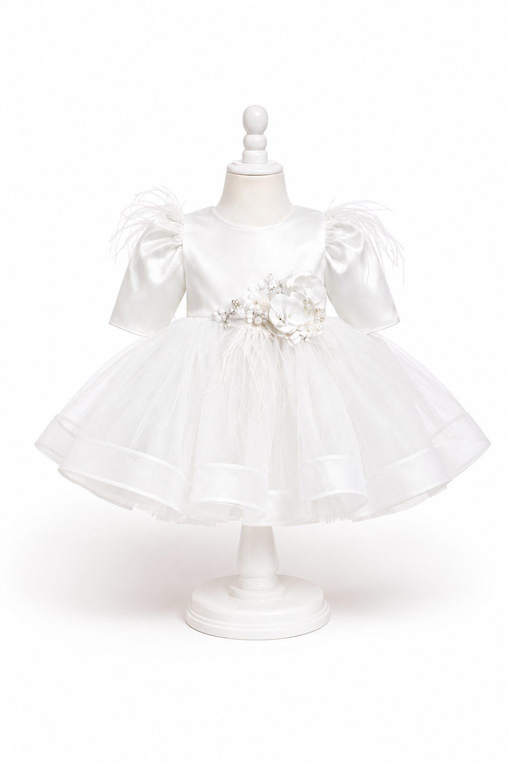Rochița de botez alba cu floricele din cristal