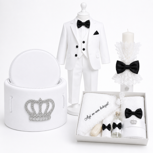 Set botez băiețel coronița ( Costum alb cu negru+ cutie + lumânare+ trusou)