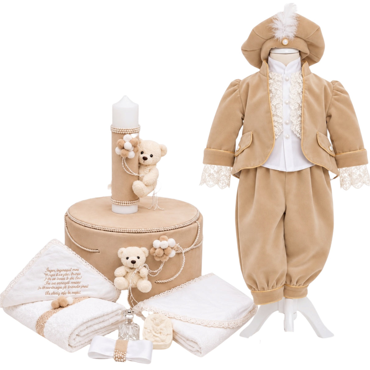 Set botez băiețel crem ursuleț ( Costum PRINT+ Cutie+Trusou+ lumânare)