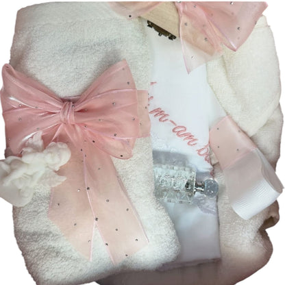 Trusou rotund catifea roz pudra funda si flori