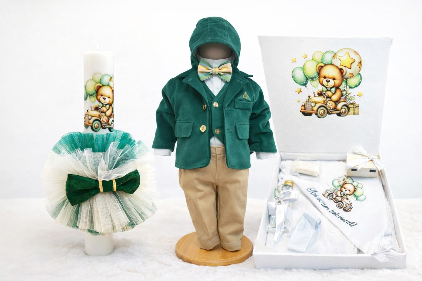 Costum verde cu trusou si lumanare