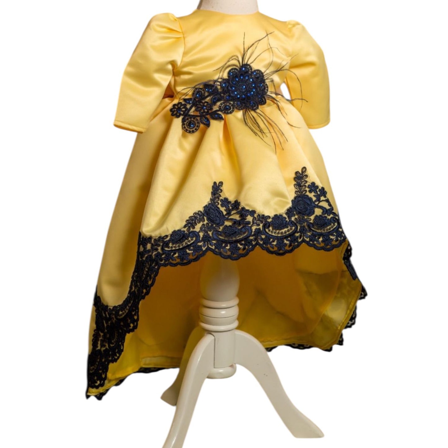 Rochie galbena cu dantela