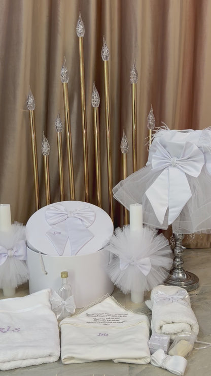 Set botez fetita alb fundita( Trusou+ Cufăr+ Lumânare+ Rochița)