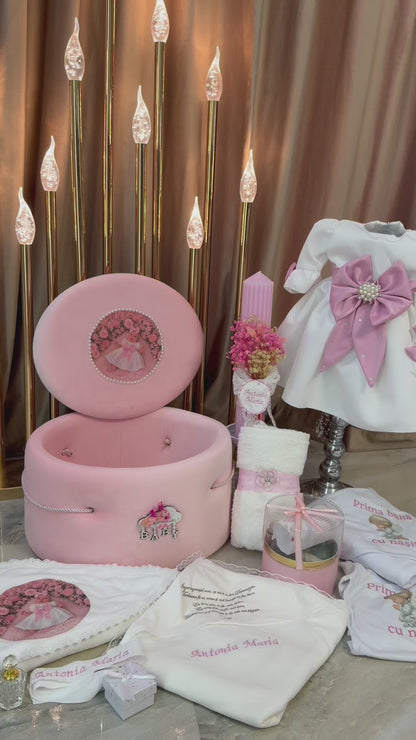 Set botez fata muselina cufar roz +lumânare